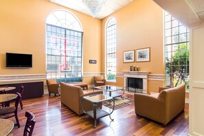 Lobby - Quality Suites Lubbock Southwest (Lubbock)