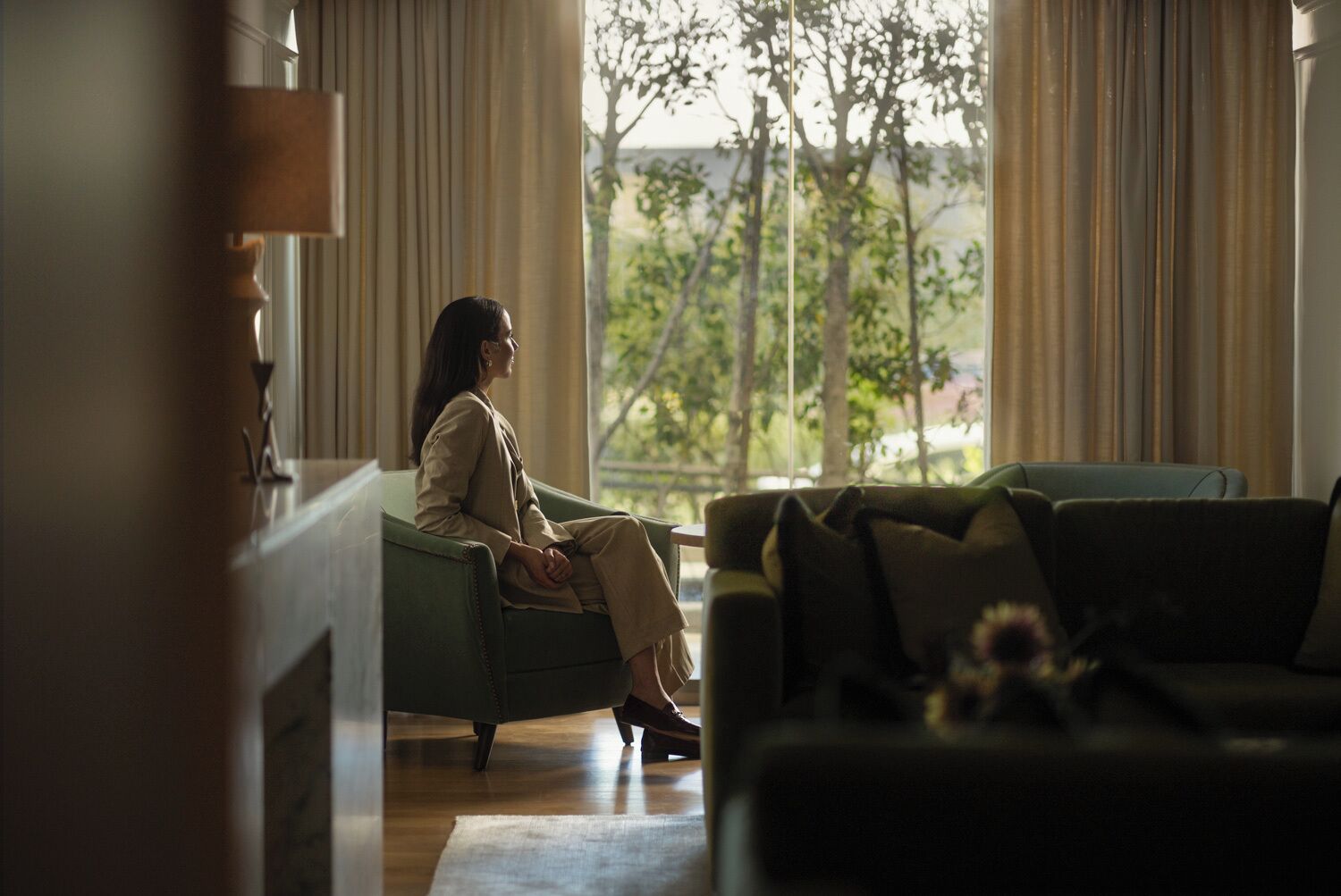 3 bars/lounges, lobby lounge