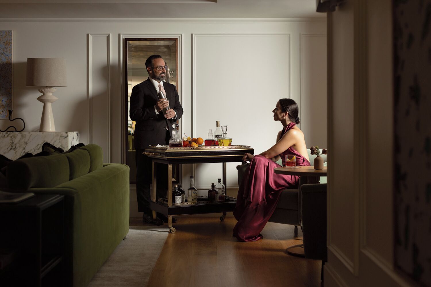 3 bars/lounges, lobby lounge