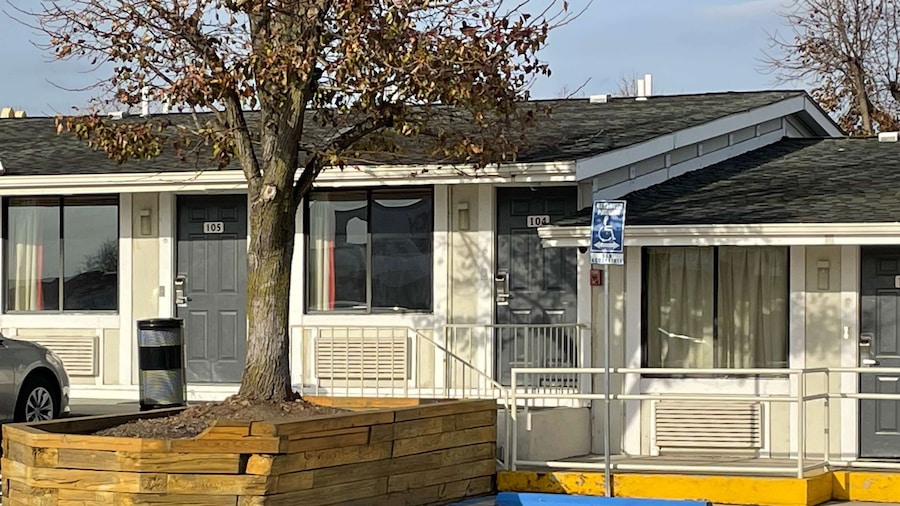 Motel 6 Hagerstown, MD