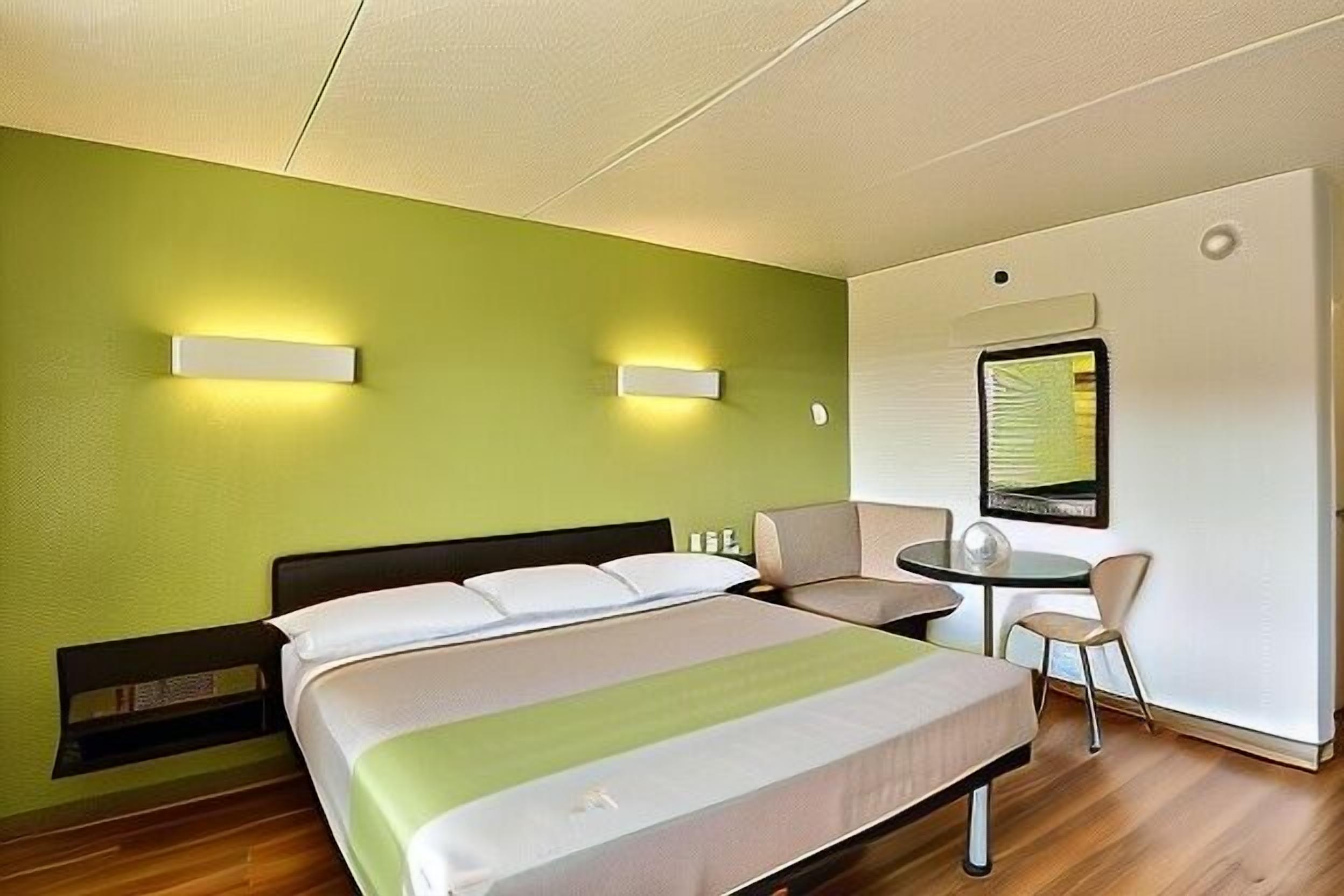 Wifi gratis y ropa de cama 