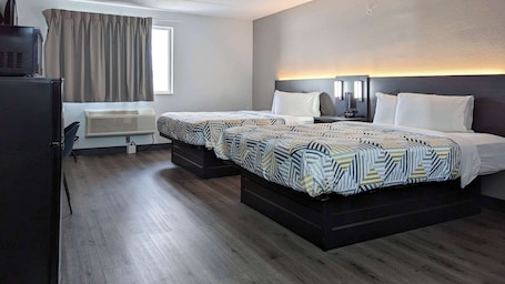 Wifi gratis y ropa de cama . Motel 6 Danvers, MA - Boston North