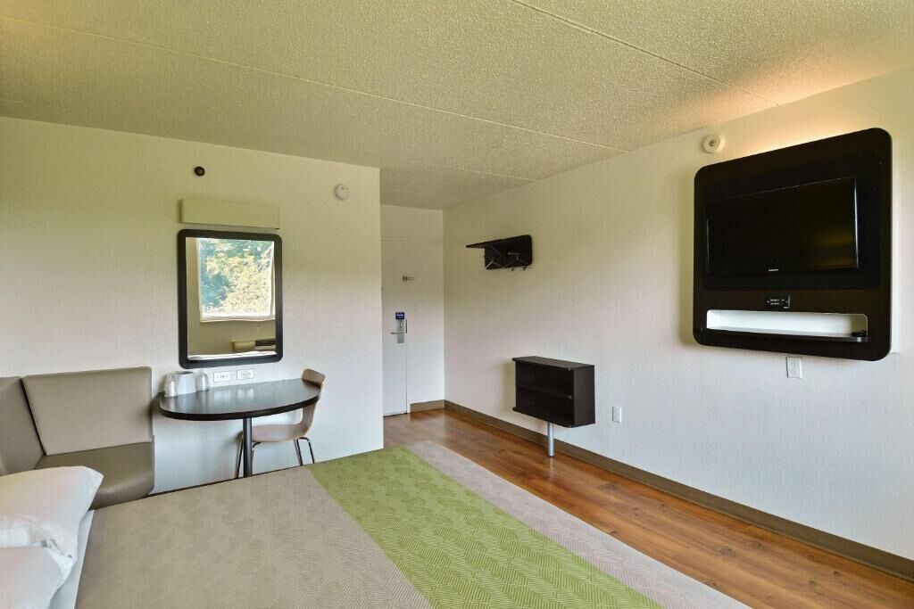 Photo - Motel 6-Danvers, MA - Boston North