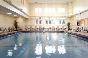 Indoor pool, seasonal outdoor pool, pool umbrellas, pool loungers - Doubletree by Hilton Cape Cod - Hyannis (Hyannis)