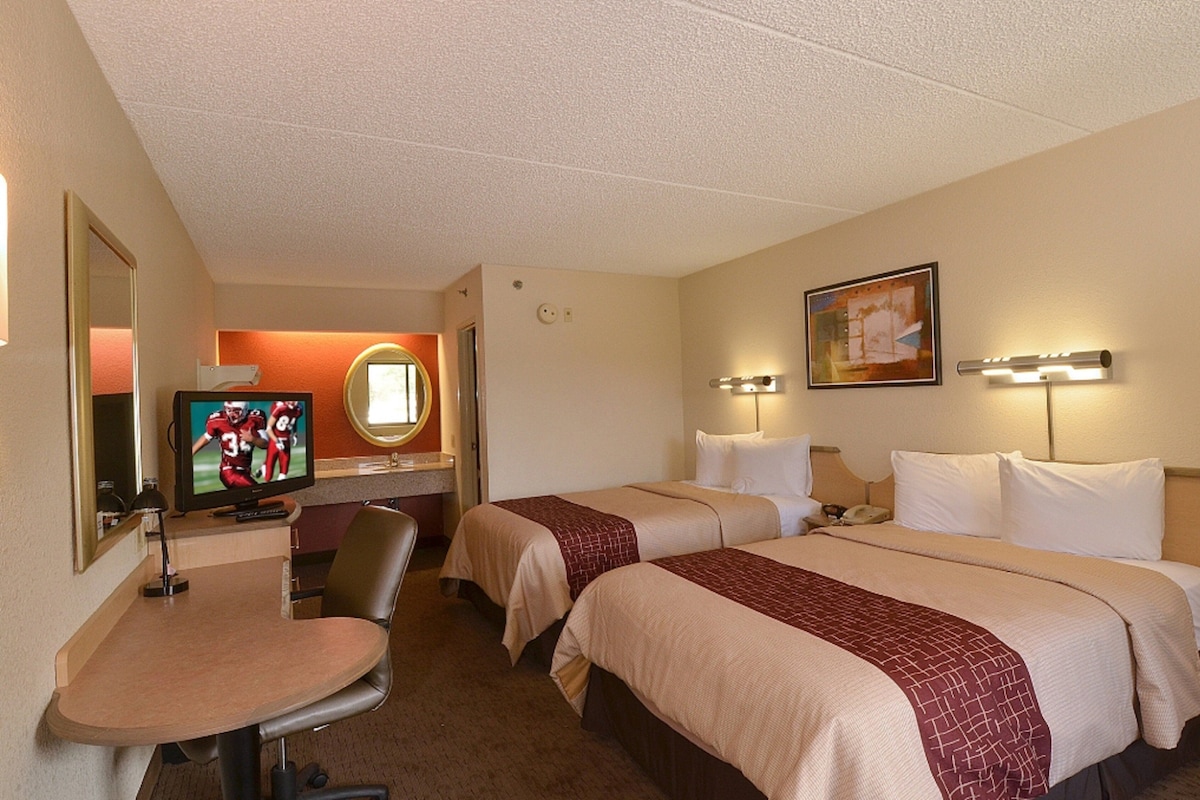 Standard Room, 2 Double Beds (Smoke Free)
