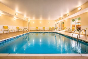Indoor pool - Comfort Inn & Suites Texas City I-45 (Texas City)