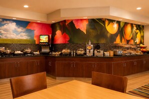 Déjeuner continental gratuit tous les jours