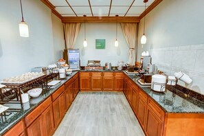 Tägliches inbegriffenes Frühstücksbuffet