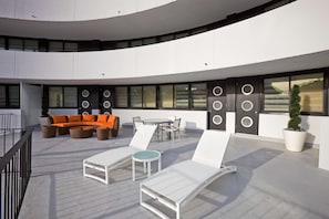 Suite, 1 très grand lit (Lapidus)
