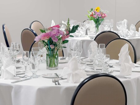Washington Plaza Hotel - Image 16