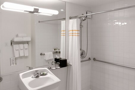 Washington Plaza Hotel - Image 17
