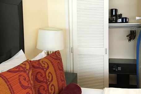 Washington Plaza Hotel - Image 103
