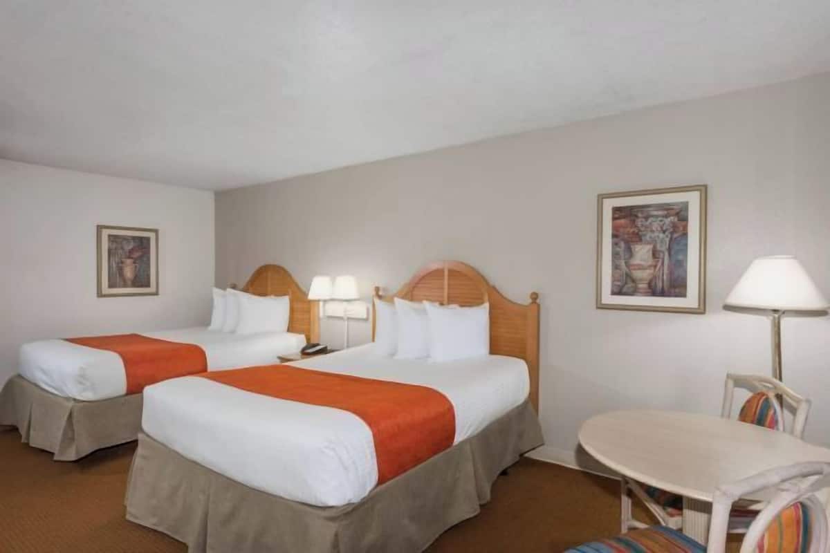 In-room safe, desk, soundproofing, iron/ironing board