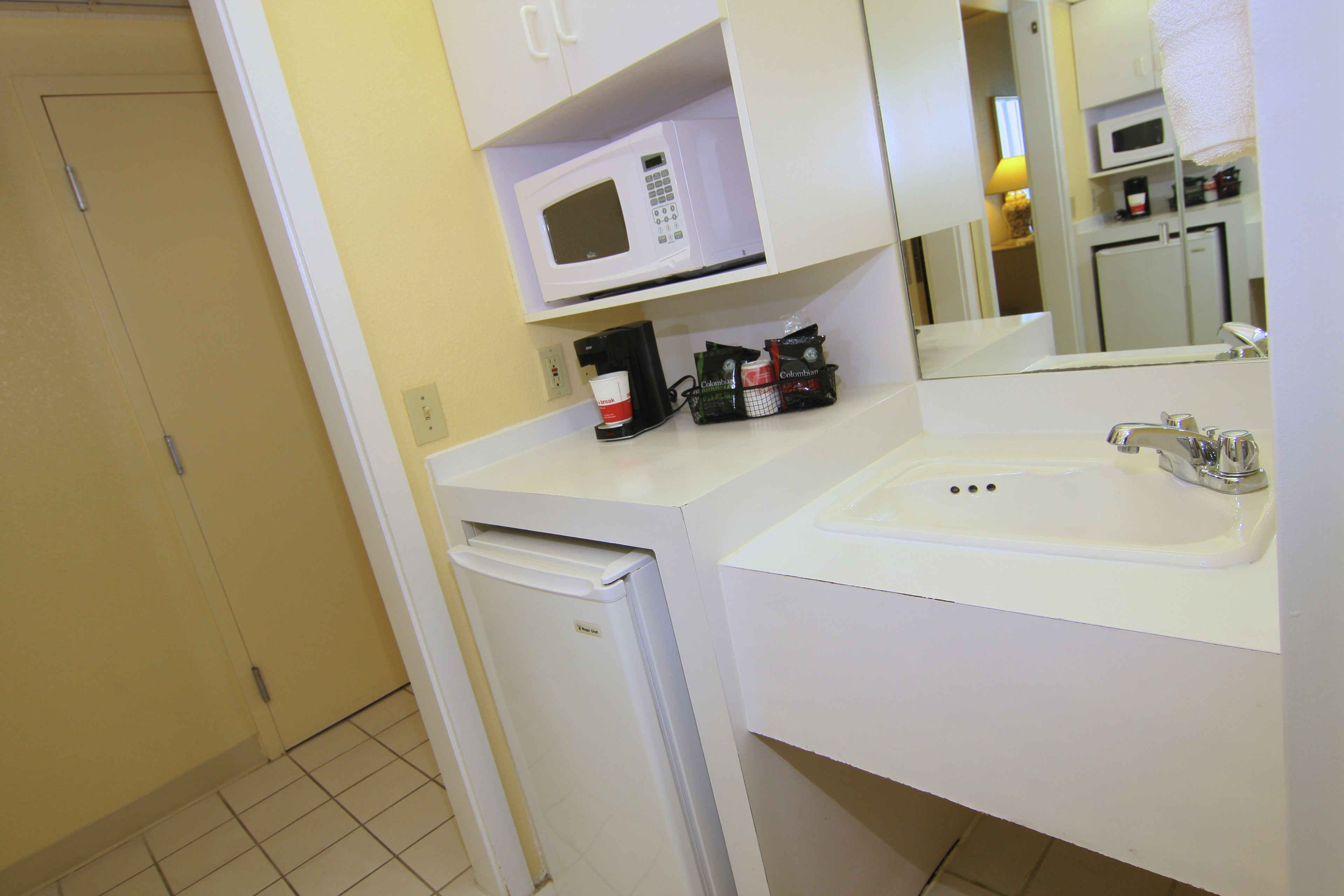 Photo - Ramada by Wyndham Kissimmee Gateway - Free Theme Park Shuttle