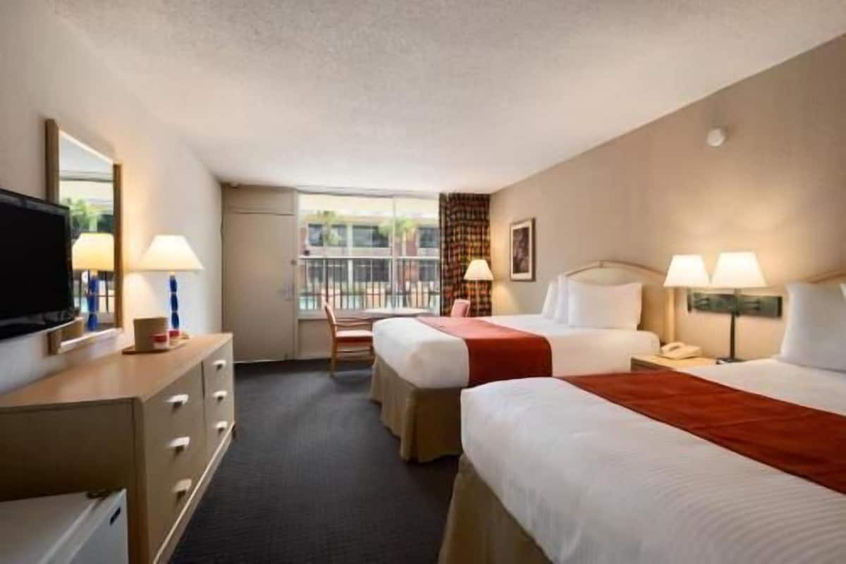 In-room safe, desk, soundproofing, iron/ironing board