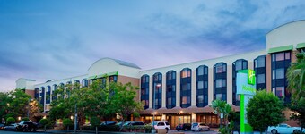 Holiday Inn Long Beach - Downtown Area