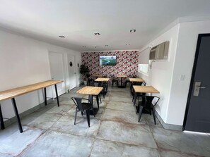 Desayuno para llevar incluido todos los días