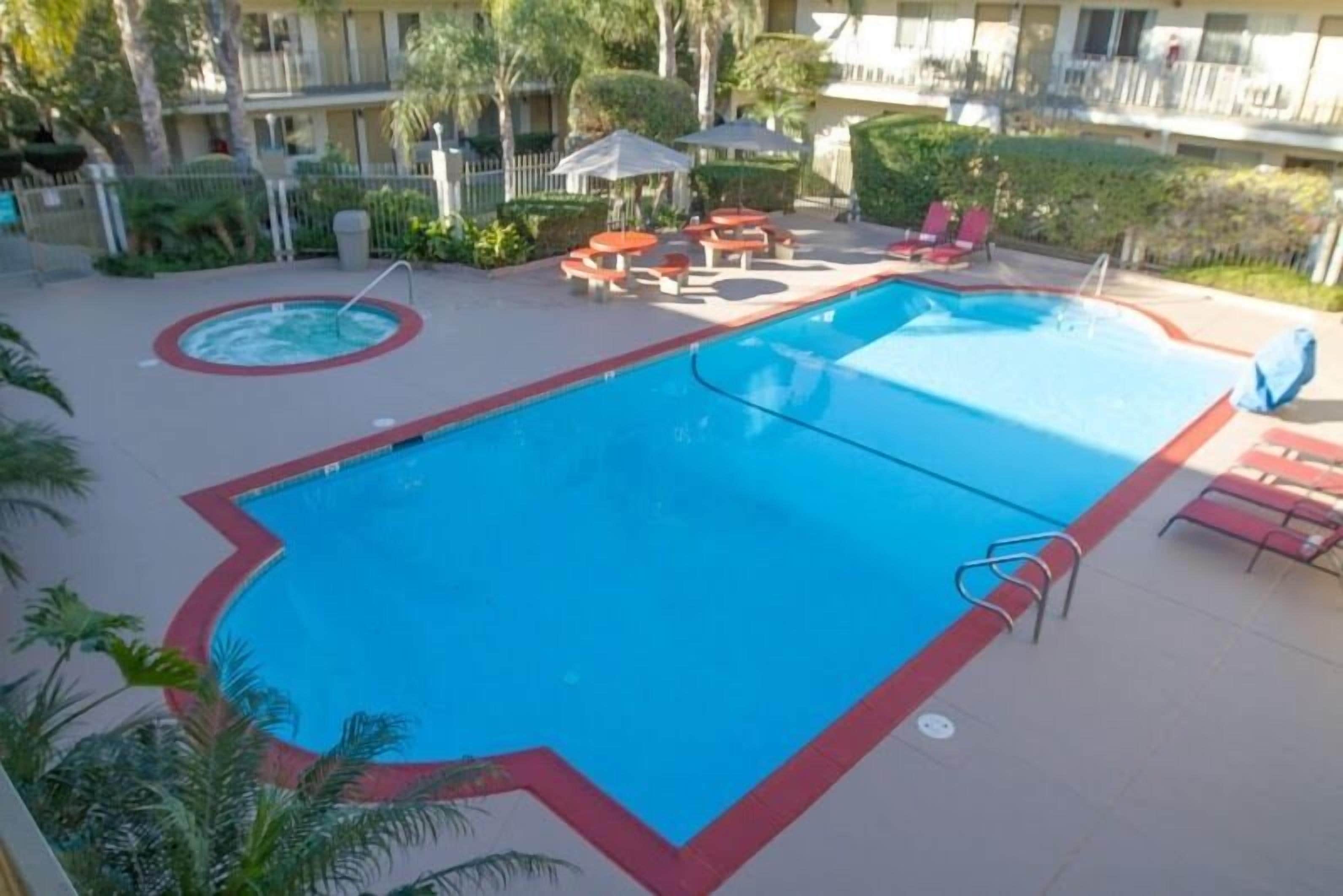 Foto - California Suites Hotel