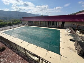 Seasonal outdoor pool