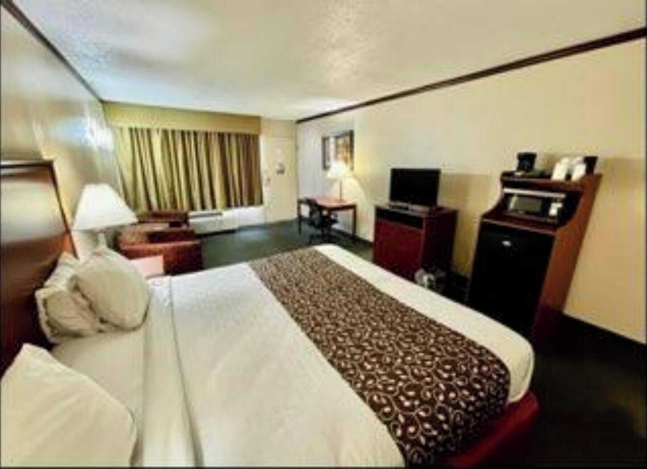 Schreibtisch, Bügeleisen/Bügelbrett, kostenloses WLAN, Bettwäsche