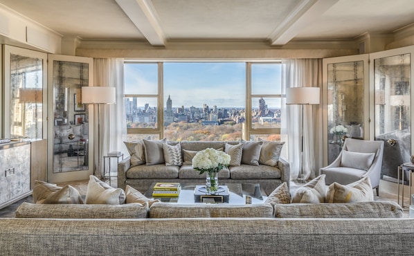 Presidential Suite | Living area