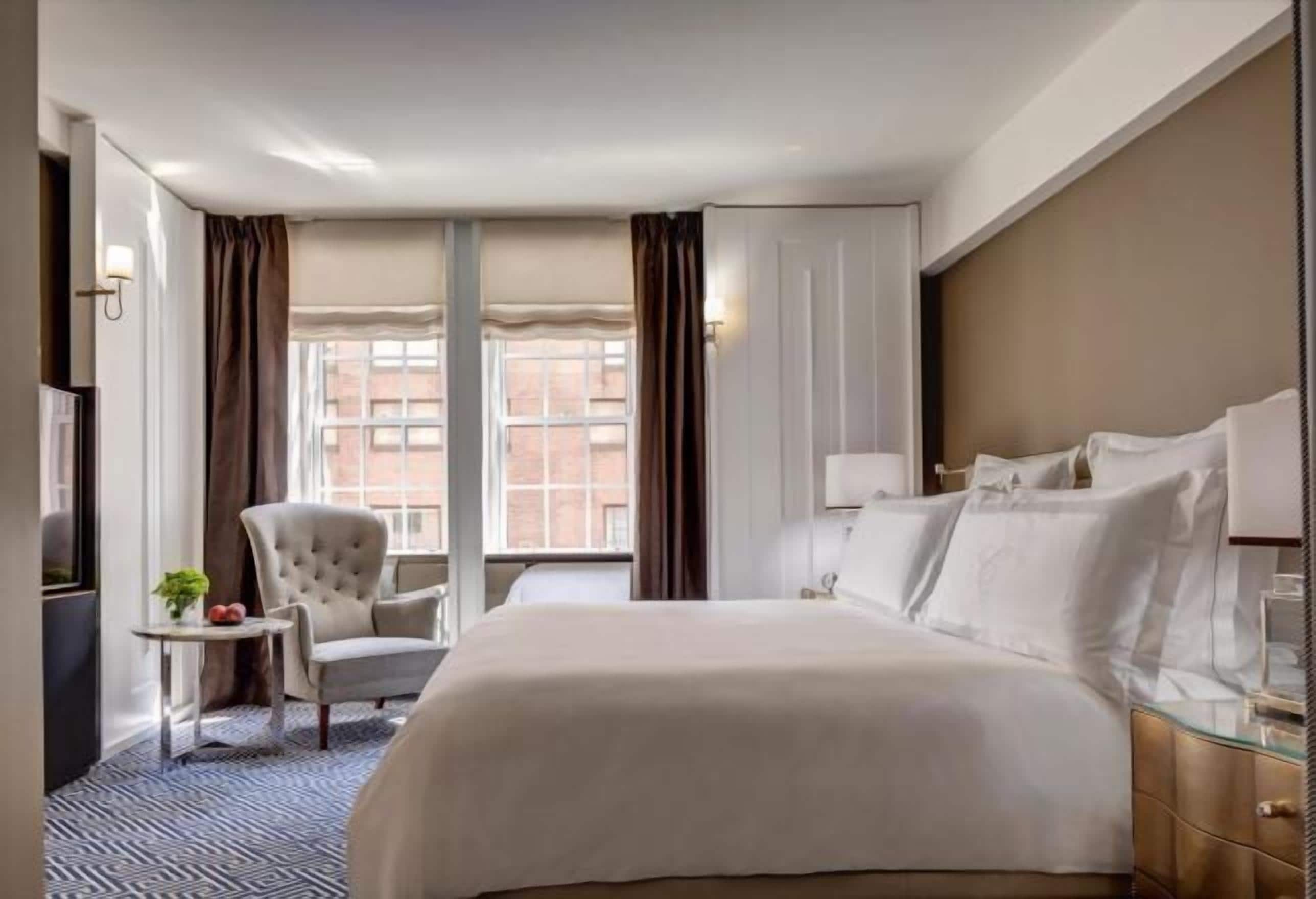 Ropa de cama de alta calidad y minibar 