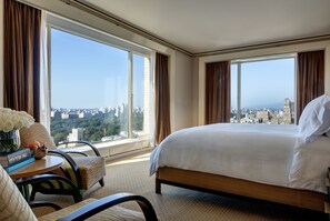 Suite (Empire) | Premium bedding, minibar, in-room safe, desk