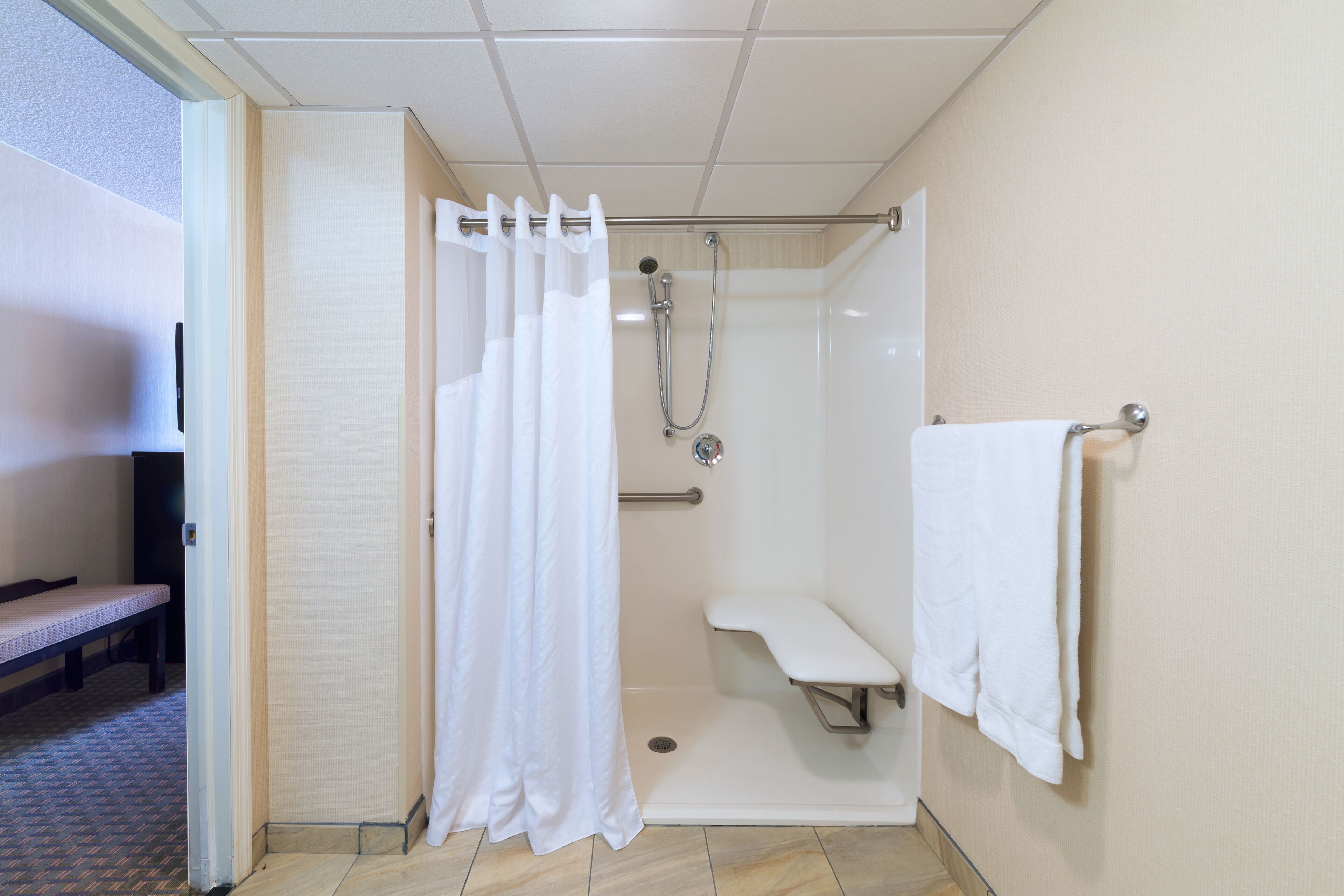 down duvets, in-room safe, desk, laptop workspace