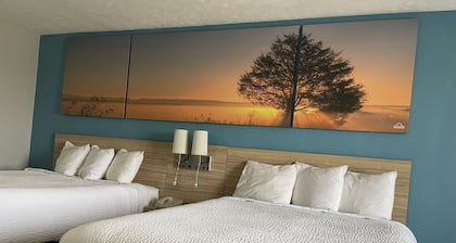 Days Inn by Wyndham Warrensburg