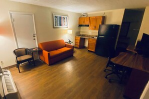 Suite, 1 habitación, no fumadores, cocina básica | Escritorio, cunas gratuitas, camas supletorias y wifi gratis