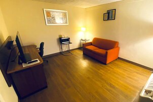 Suite, 1 Bedroom, Non Smoking | Desk, free cribs/infant beds, rollaway beds, free WiFi