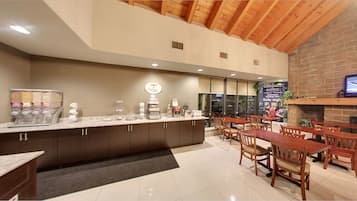 Desayuno continental incluido todos los días