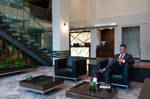 Sala de estar en el lobby