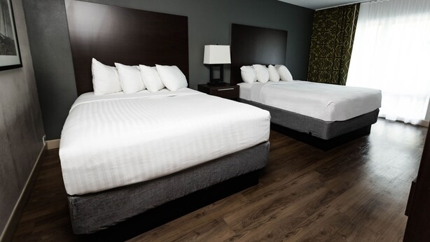 Premium Room, 2 Double Beds - Vagabond Inn Oxnard (Oxnard)