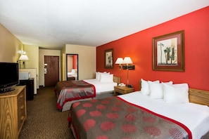Room, 2 Queen Beds, Smoking | Premium bedding, blackout curtains, iron/ironing board, cots/infant beds - Ramada by Wyndham Sioux Falls (Sioux Falls)