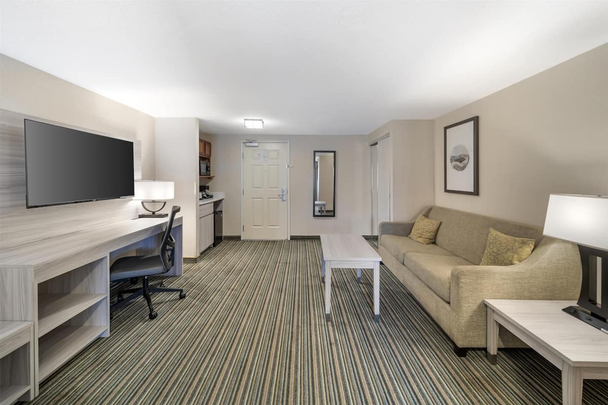 1 bedroom, laptop workspace, blackout curtains, iron/ironing board
