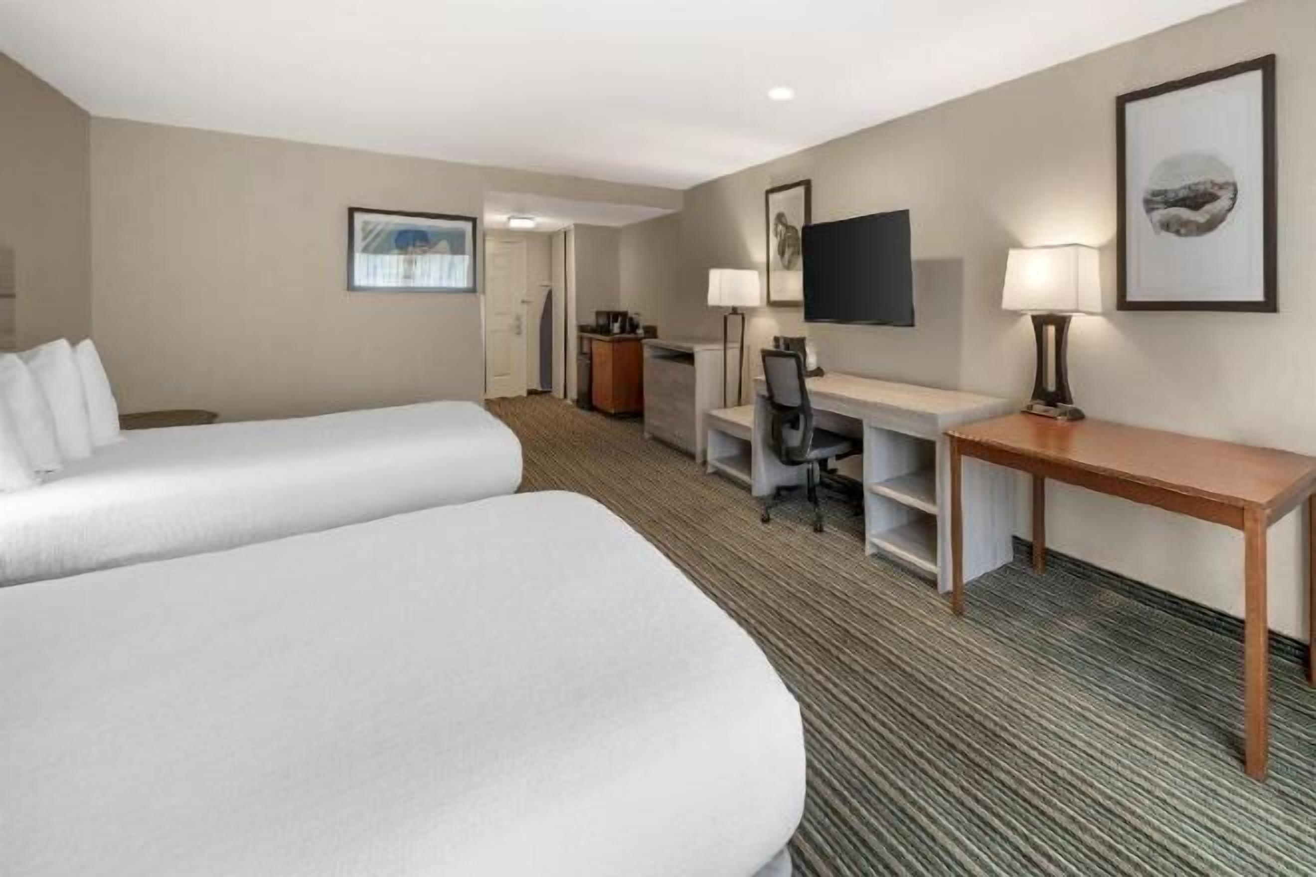 笔记本电脑工作区、遮光窗帘、熨斗/熨衣板、免费婴儿床