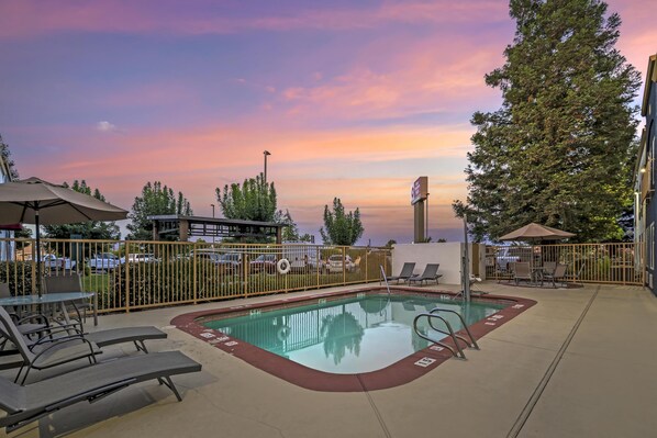 Seasonal outdoor pool