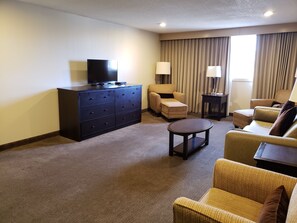 In-room safe, desk, laptop workspace, blackout curtains