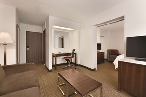 Premium Room, 1 King Bed with Sofa bed, Bathtub | Down comforters, in-room safe, desk, laptop workspace