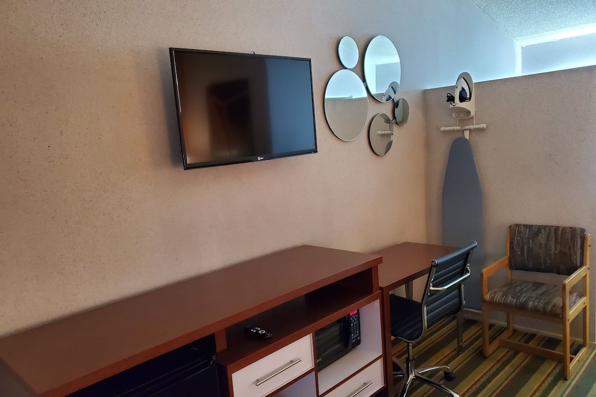 premium bedding, in-room safe, desk, iron/ironing board