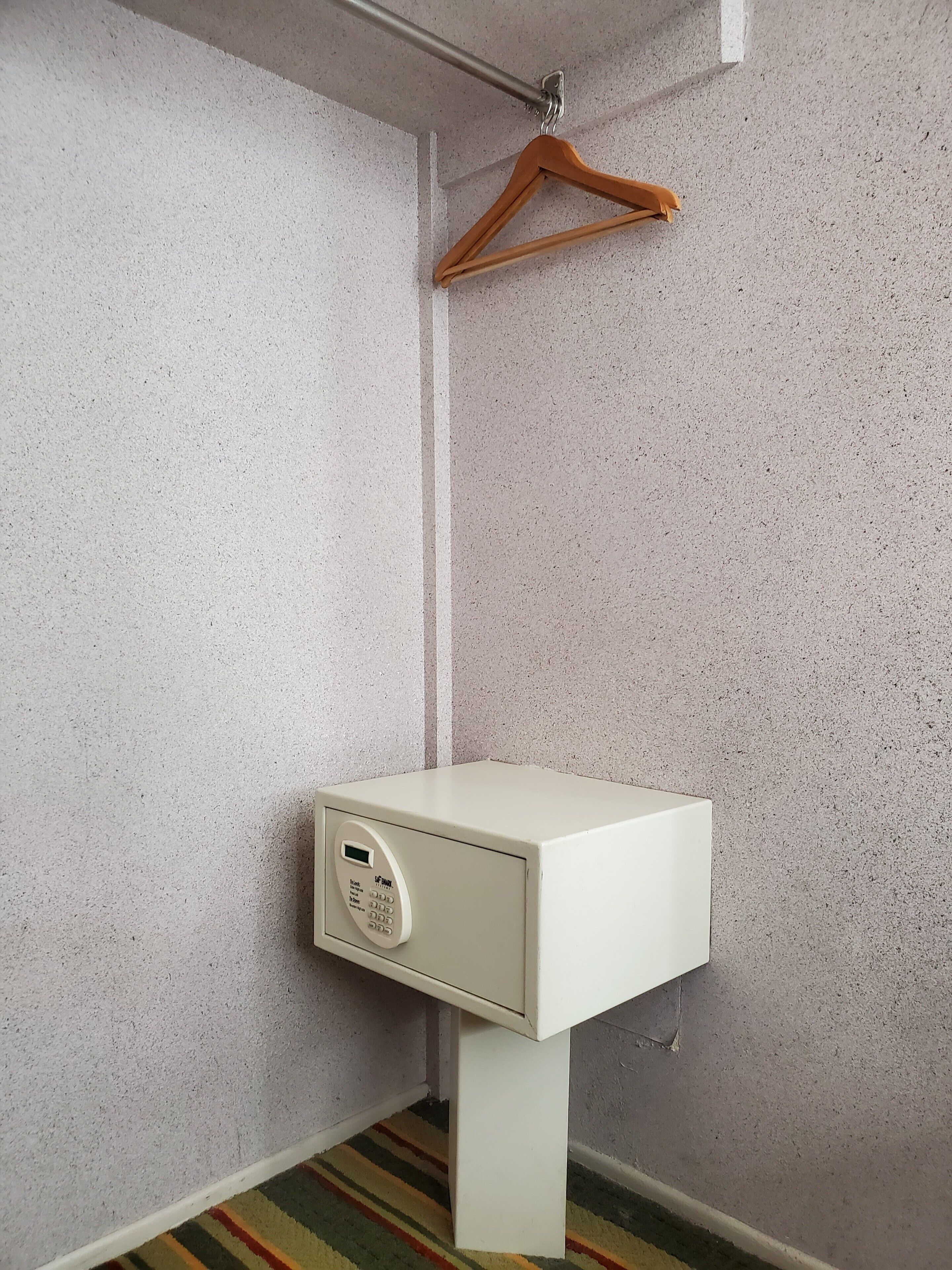 premium bedding, in-room safe, desk, iron/ironing board