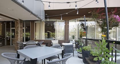 Doubletree by Hilton Hotel Kamloops