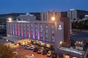 Exterior - Doubletree by Hilton Hotel Kamloops (Kamloops)