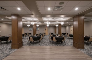 Meeting facility - Doubletree by Hilton Hotel Kamloops (Kamloops)