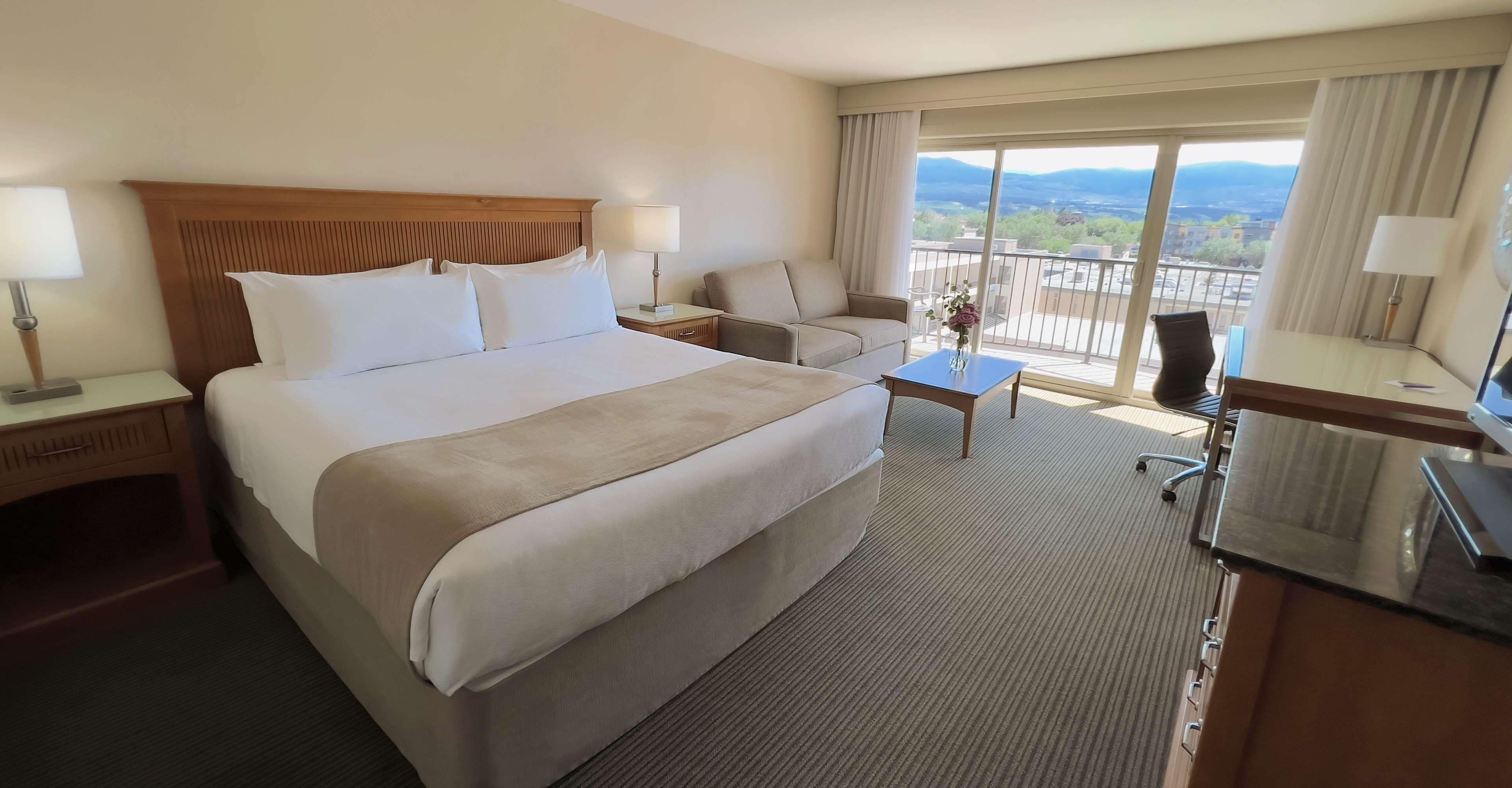 Room (Coast Premium King with Sofabed) | Egyptian cotton sheets, premium bedding, pillow-top beds, desk