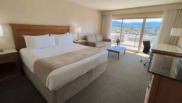 Room (Coast Premium King with Sofabed) | Egyptian cotton sheets, premium bedding, pillow-top beds, desk