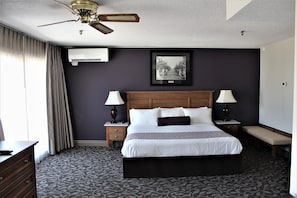 Executive King Suite  | Premium bedding, down comforters, desk, blackout drapes