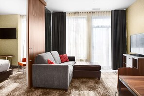 Deluxe-Suite, 1 King-Bett, Küche | 1 Schlafzimmer, hochwertige Bettwaren, Zimmersafe, Schreibtisch