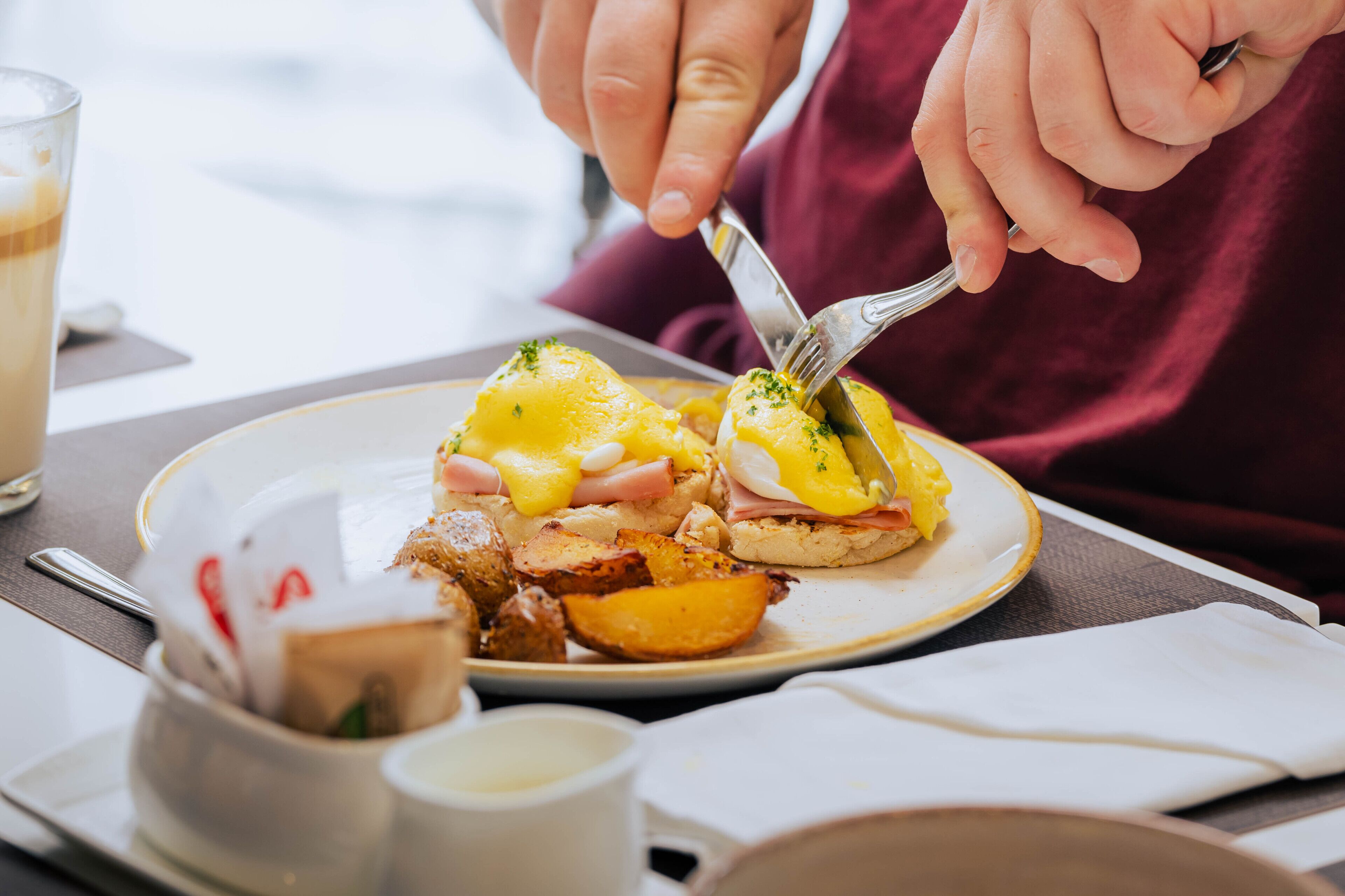 Déjeuner complet servi tous les jours en supplément